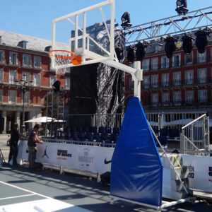 JUEGO PROTECTORES PARA CANASTAS BALONCESTO FORMA TRIANGULAR
